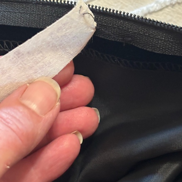 VTG Black Velvet Formal/Evening Gown sweetheart neck dramatic white sleeves sz14 - Picture 13 of 13